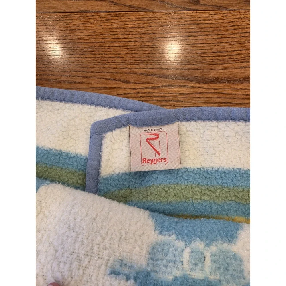 Reygers Reversible Throw 70's  Vintage Cabin Cottagecore Farmhouse Scandi Greece
